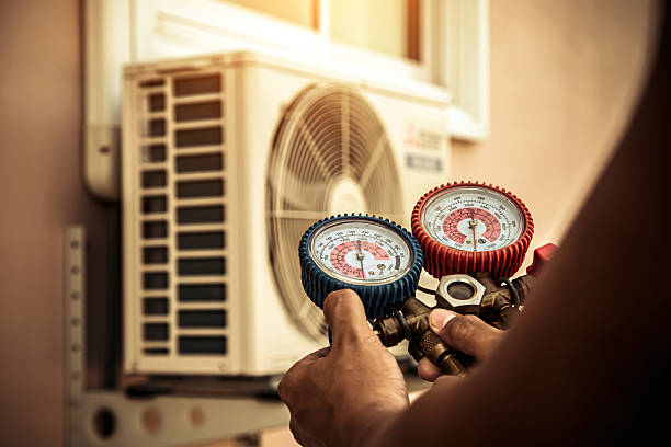 Professional Hvac technician working in Tyrone, OK